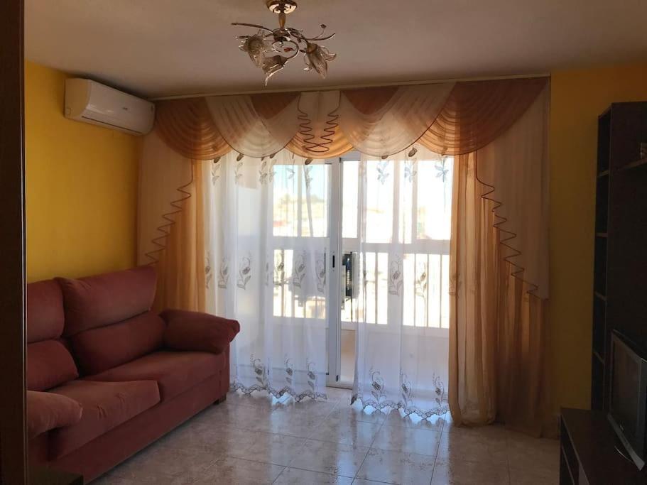 Apartmán Apartamento Aitana.Esta A 2 Km De La Playa Andando Alicante Exteriér fotografie
