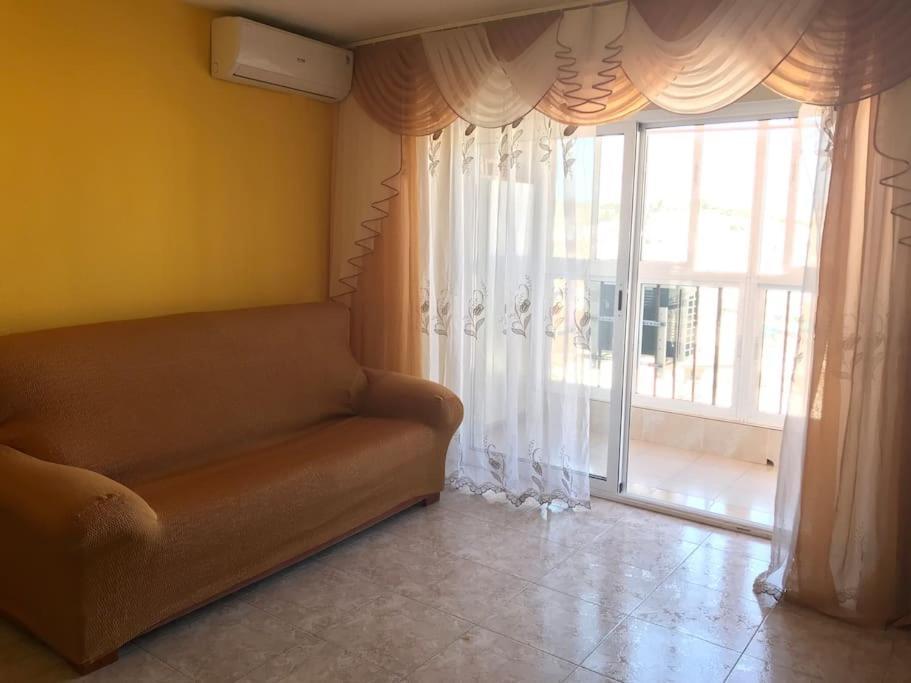 Apartmán Apartamento Aitana.Esta A 2 Km De La Playa Andando Alicante Exteriér fotografie